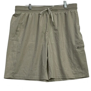 NWT Avalanche Athletic Fit Hiking Workout Shorts Style CA528 Men's Size Large